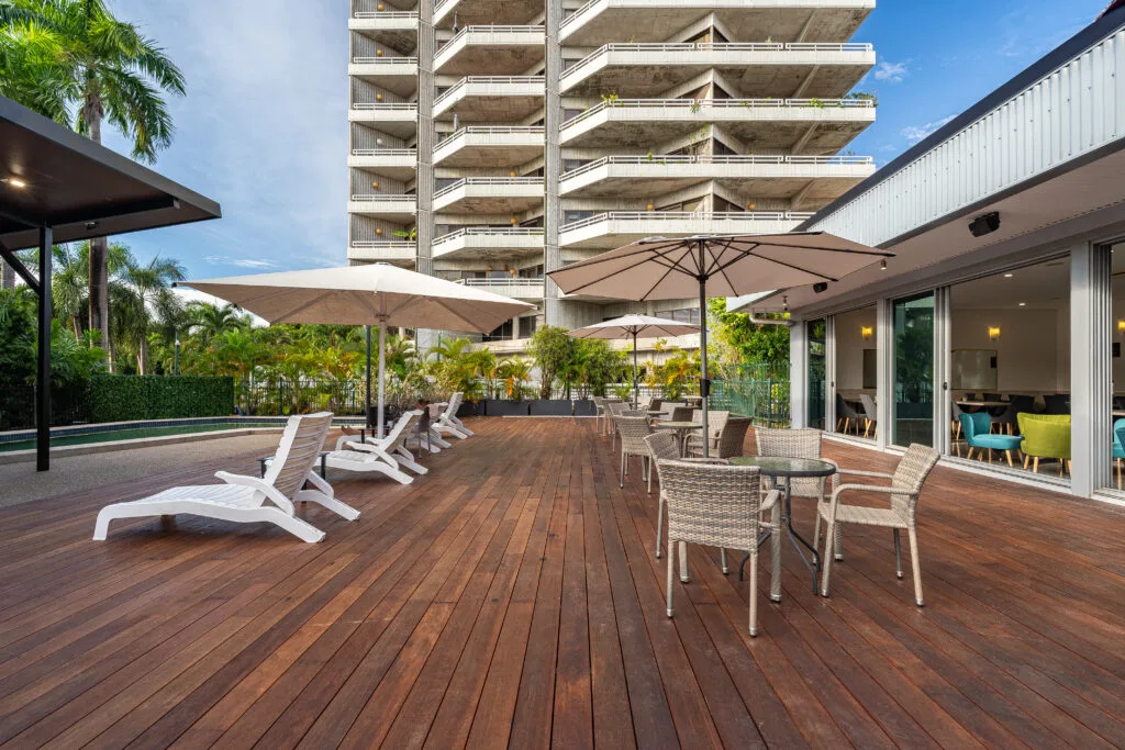 sun deck3